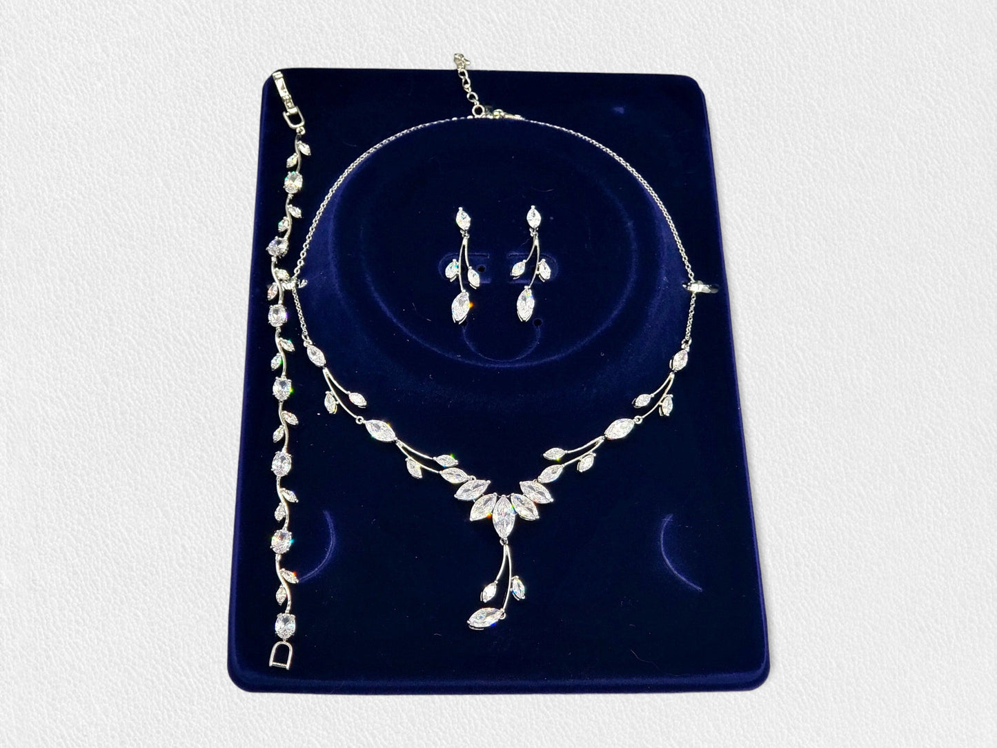 Green Leaf Shape Bridal Jewelry Set For Bride, Emerald Green CZ Dainty Necklace and Earrings Set, Platinum Plated Statement Necklace Set
